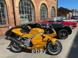 2000 Triumph Daytona 955i