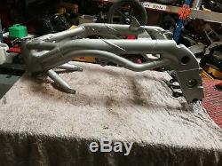 202 02 TRIUMPH DAYTONA 955 955i MAIN FRAME CHASSIS