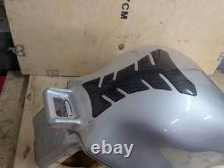 Excellent Triumph Daytona 955i T595N tank petrol tank fuel tank silver