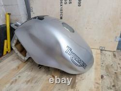 Excellent Triumph Daytona 955i T595N tank petrol tank fuel tank silver