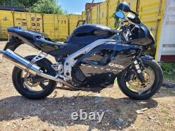 Spares or repair Triumph Daytona 955i DSSA
