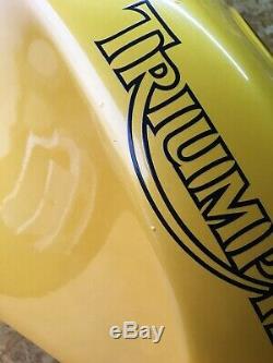 TRIUMPH 955 955i T595 Daytona Speed Triple Fuel Petrol Tank Strontium Yellow