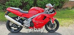 TRIUMPH 955 DAYTONA RED 955i 1999