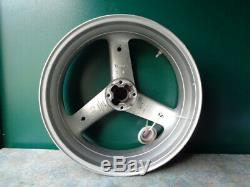 TRIUMPH 955i DAYTONA REAR WHEEL 819NJW168