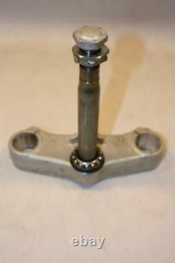 TRIUMPH DAYTONA 955i 04 LOWER TRIPLE TREE YOKE CLAMP