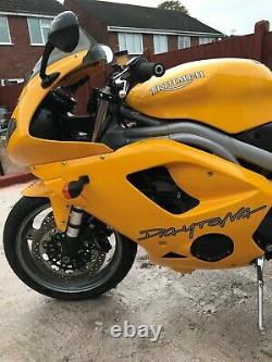 TRIUMPH DAYTONA 955i 2004