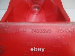 TRIUMPH DAYTONA 955i 2004 2400595 RED FUEL TANK (22631)