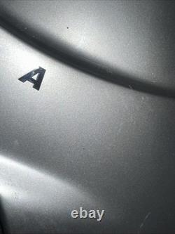 TRIUMPH DAYTONA 955i LEFT SIDE FAIRING PANEL IN SILVER