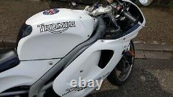 Triump Daytona 955i