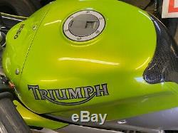 Triumph 955i Daytona