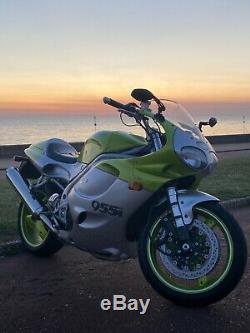 Triumph 955i Daytona