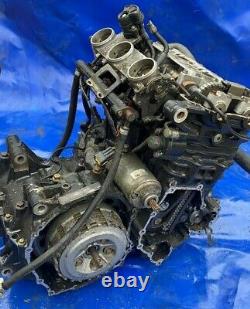 Triumph 955i daytona engine