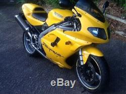 Triumph Daytona 955 i