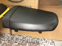 Triumph Daytona 955I rear seat and cowl Yellow