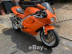 Triumph Daytona 955i