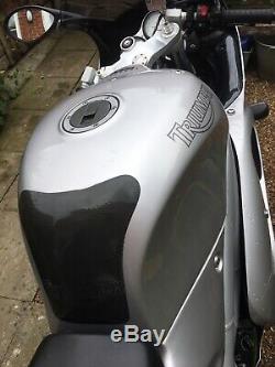 Triumph Daytona 955i 2001/X Silver