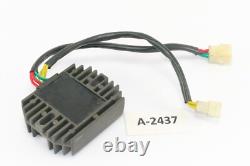 Triumph Daytona 955i 595N Bj 2002 Voltage regulator rectifier A2437