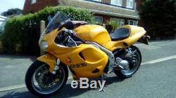 Triumph Daytona 955i 955 t595