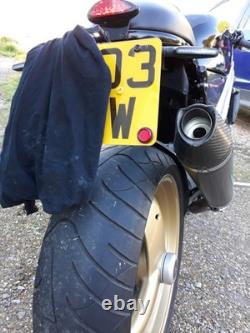 Triumph Daytona 955i Cafe racer project