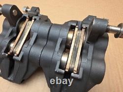 Triumph Daytona 955i Front brake calipers Pair VGC Clean pistons 2001 2006