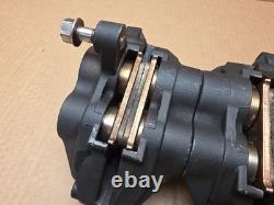 Triumph Daytona 955i Front brake calipers Pair VGC Clean pistons 2001 2006