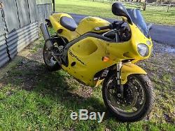 Triumph Daytona 955i Genuine Barn find, Easy Project. READ DESCRIPTION FULLY