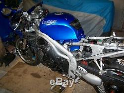 Triumph Daytona 955i Project