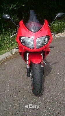 Triumph Daytona 955i SS Model