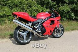 Triumph Daytona 955i Super Sports, 55 plate, red & black