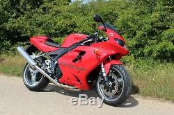 Triumph Daytona 955i Super Sports, 55 plate, red & black