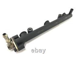 Triumph Daytona 955i T595 1999 Injector nozzle injection rail