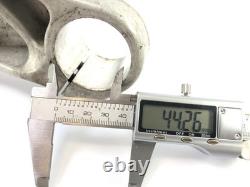 Triumph Daytona 955i T595 1999 Lower Fork Bridge