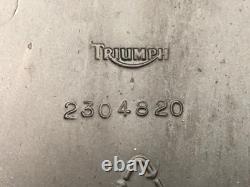 Triumph Daytona 955i T595N 2001 Front fender with mounting