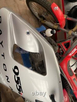 Triumph Daytona 955i fairings, silver original