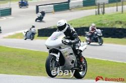 Triumph Daytona 955i track bike