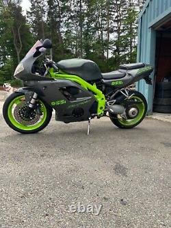 Triumph Daytona 955i triple injection spares or repairs