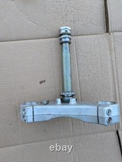 Triumph Daytona Speed Triple 955i Fork Bottom Yoke / Triple Clamp 2002-2006