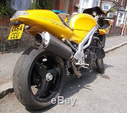 Triumph Daytona T595 955i Yellow. Spares or repairs