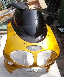 Triumph Daytona T595 955i Yellow. Spares or repairs