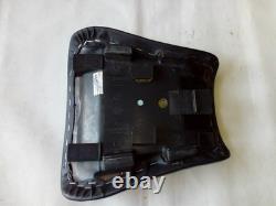 Triumph Speed Triple 955i Saddle T2304870