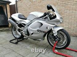 Triumph daytona 955i