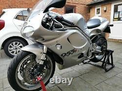 Triumph daytona 955i