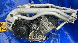 Triumph daytona 955i engine